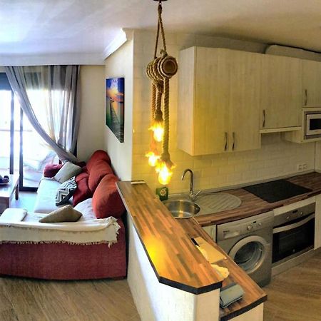 בנאלמדנה Coqueto Apartamento En Puerto Marina Con Piscina מראה חיצוני תמונה