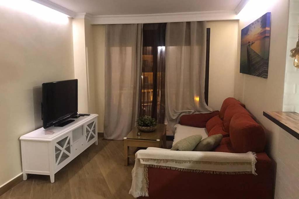 בנאלמדנה Coqueto Apartamento En Puerto Marina Con Piscina מראה חיצוני תמונה