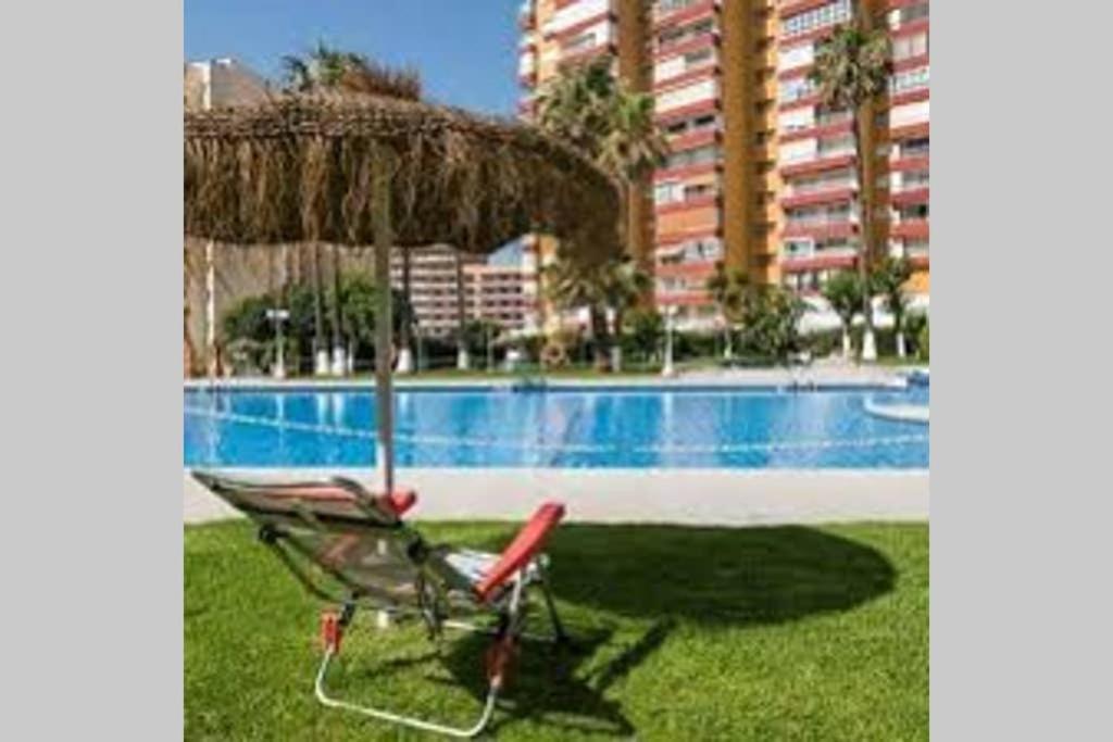 בנאלמדנה Coqueto Apartamento En Puerto Marina Con Piscina מראה חיצוני תמונה