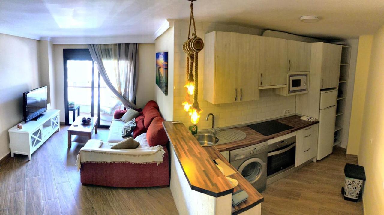 בנאלמדנה Coqueto Apartamento En Puerto Marina Con Piscina מראה חיצוני תמונה