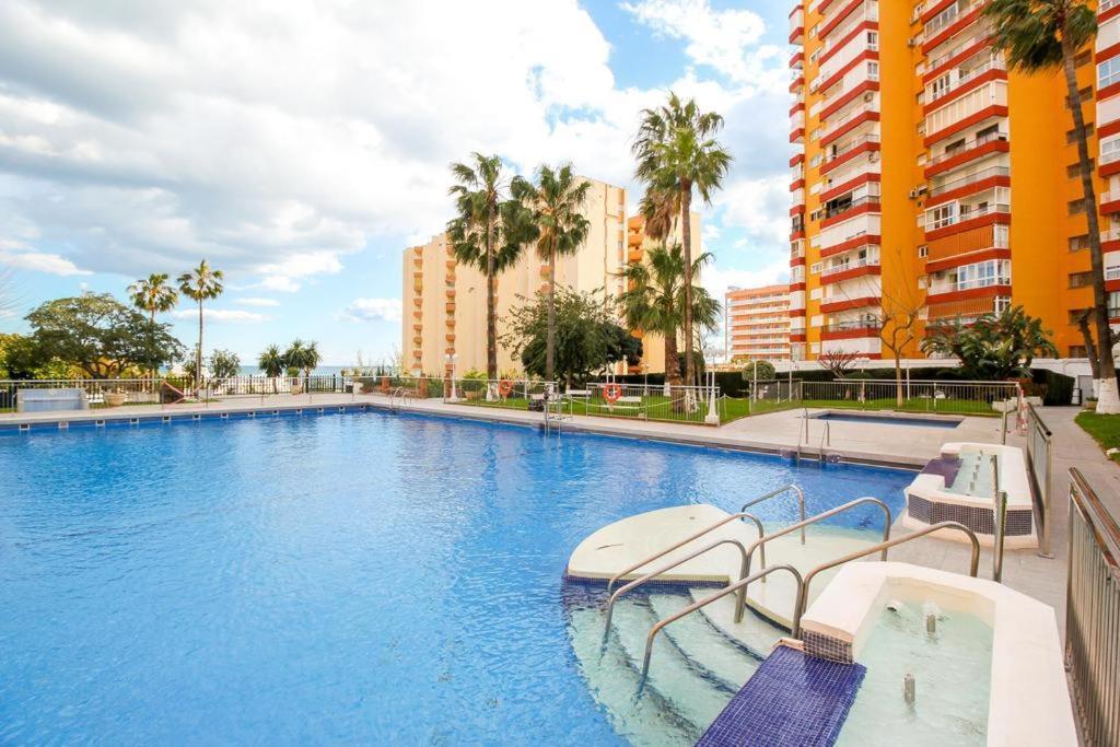 בנאלמדנה Coqueto Apartamento En Puerto Marina Con Piscina מראה חיצוני תמונה